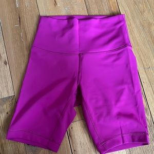 Lululemon wonder train short size 4 ripened raspberry